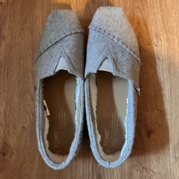 Toms - Picture 4 of 10